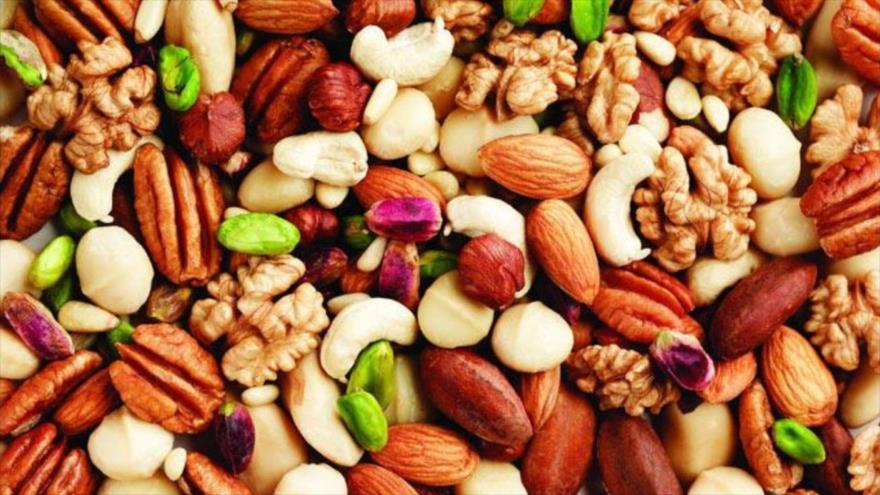 آجیل | خوراکی مقوی برای کمپ