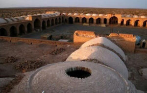 کاروانسرای دیر گلچین