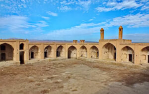 کاروانسرای حوض سلطان